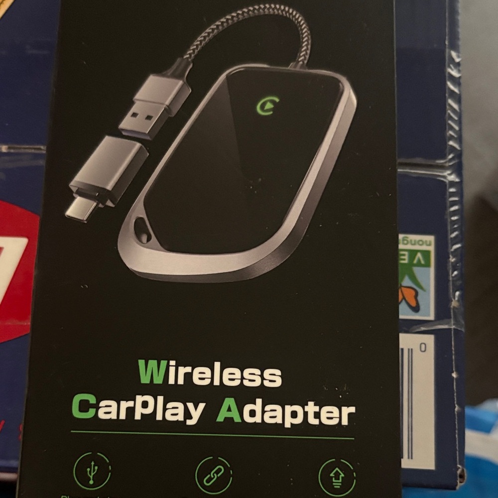 Wireless CarPlay Adapter - Black